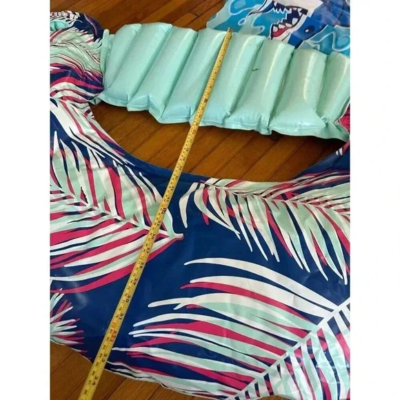 Two Pool Inflatables - Picture 6 of 12